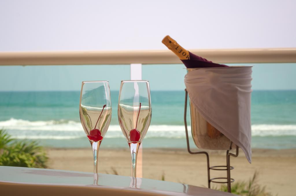 Artisan Playa Esmeralda Family Beach Hotel Playa Chachalacas エクステリア 写真