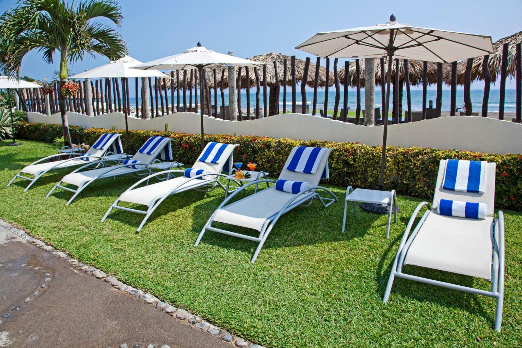 Artisan Playa Esmeralda Family Beach Hotel Playa Chachalacas エクステリア 写真