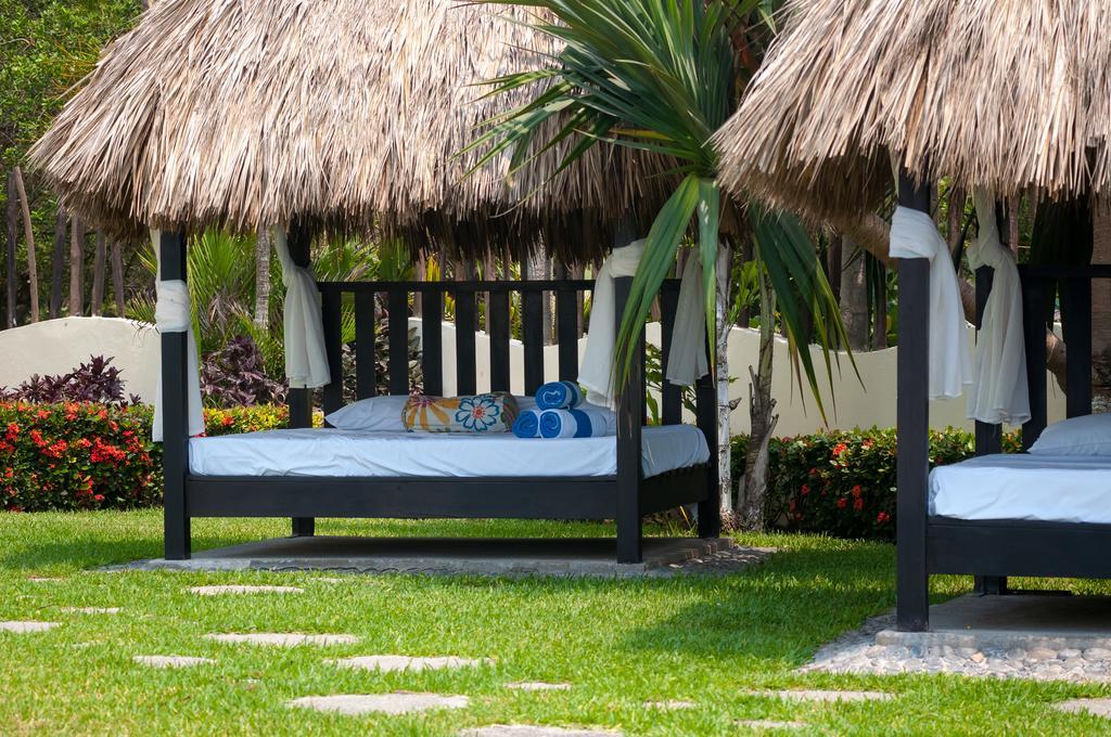 Artisan Playa Esmeralda Family Beach Hotel Playa Chachalacas エクステリア 写真